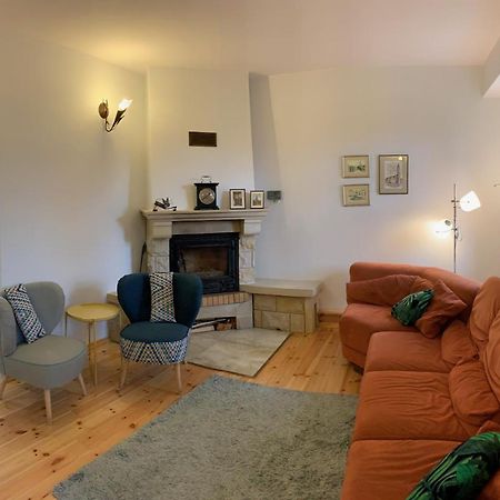 Stara Szkola Debowy Gaj The Old School Debowy Gaj Bed & Breakfast Lwowek Slaski Bagian luar foto