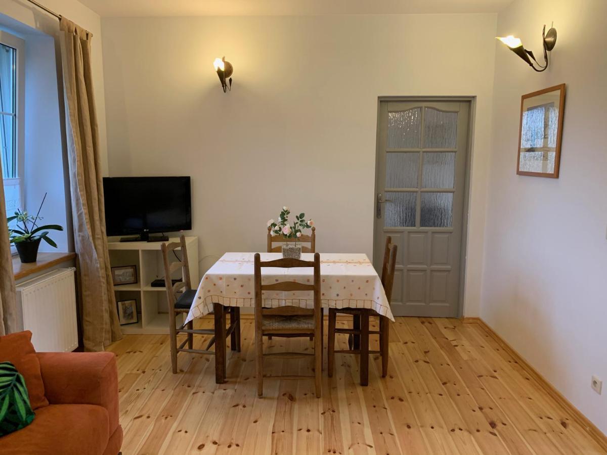 Stara Szkola Debowy Gaj The Old School Debowy Gaj Bed & Breakfast Lwowek Slaski Bagian luar foto