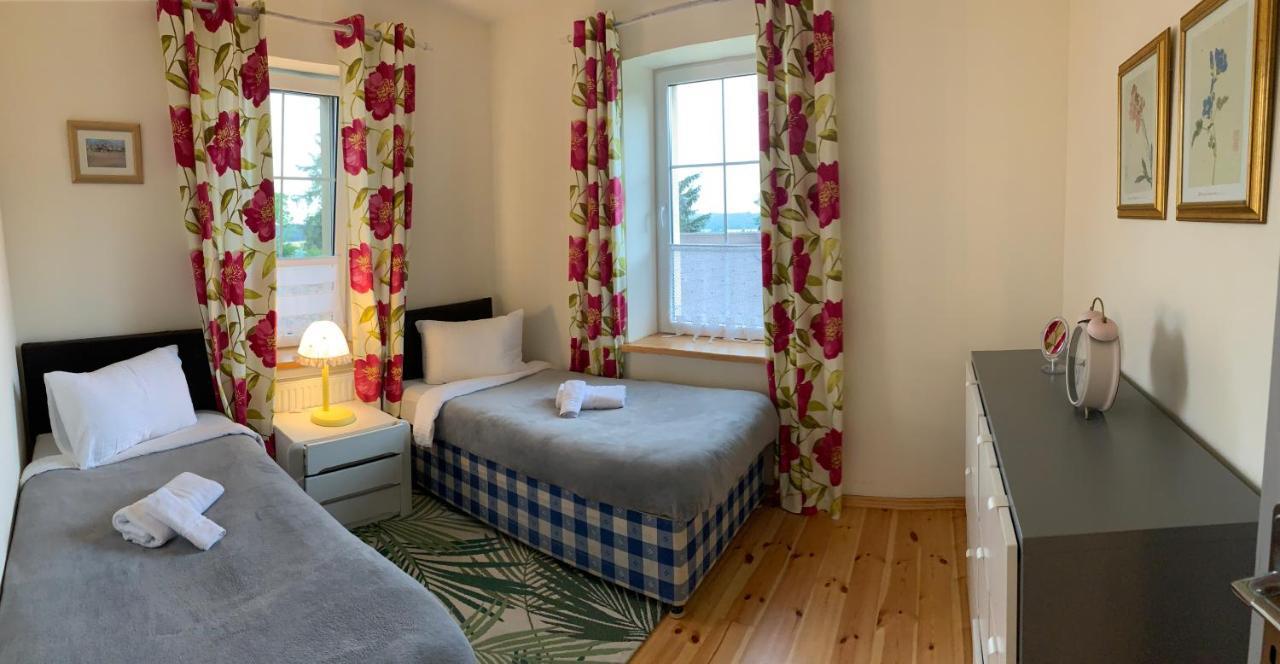 Stara Szkola Debowy Gaj The Old School Debowy Gaj Bed & Breakfast Lwowek Slaski Bagian luar foto