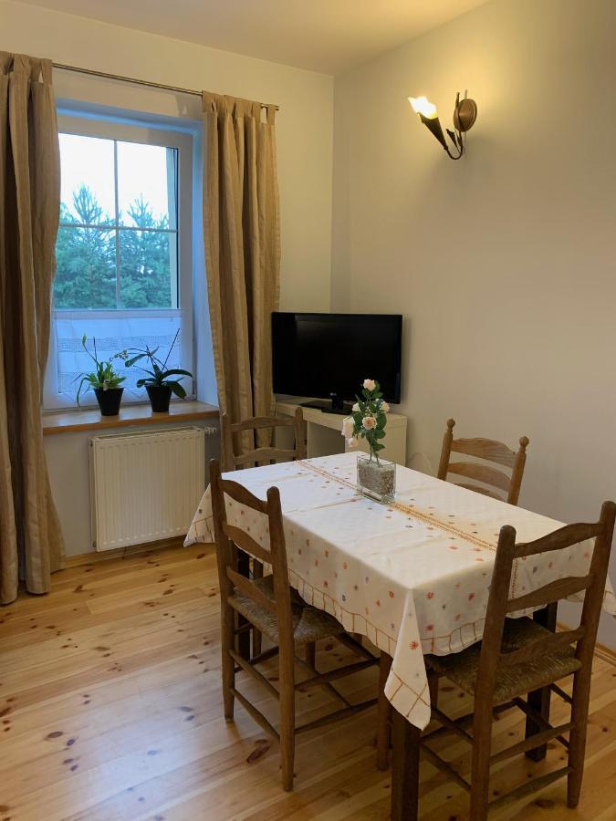 Stara Szkola Debowy Gaj The Old School Debowy Gaj Bed & Breakfast Lwowek Slaski Bagian luar foto