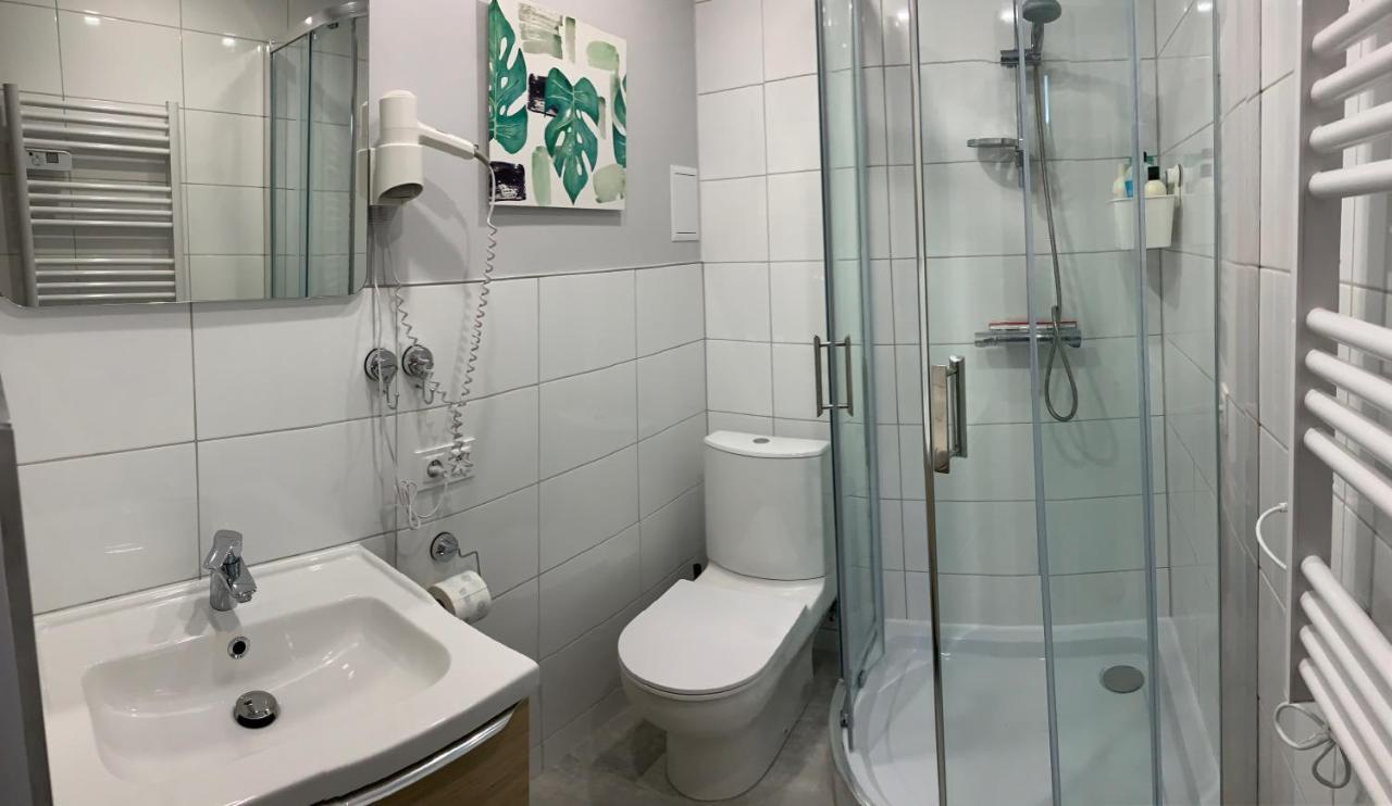 Stara Szkola Debowy Gaj The Old School Debowy Gaj Bed & Breakfast Lwowek Slaski Bagian luar foto